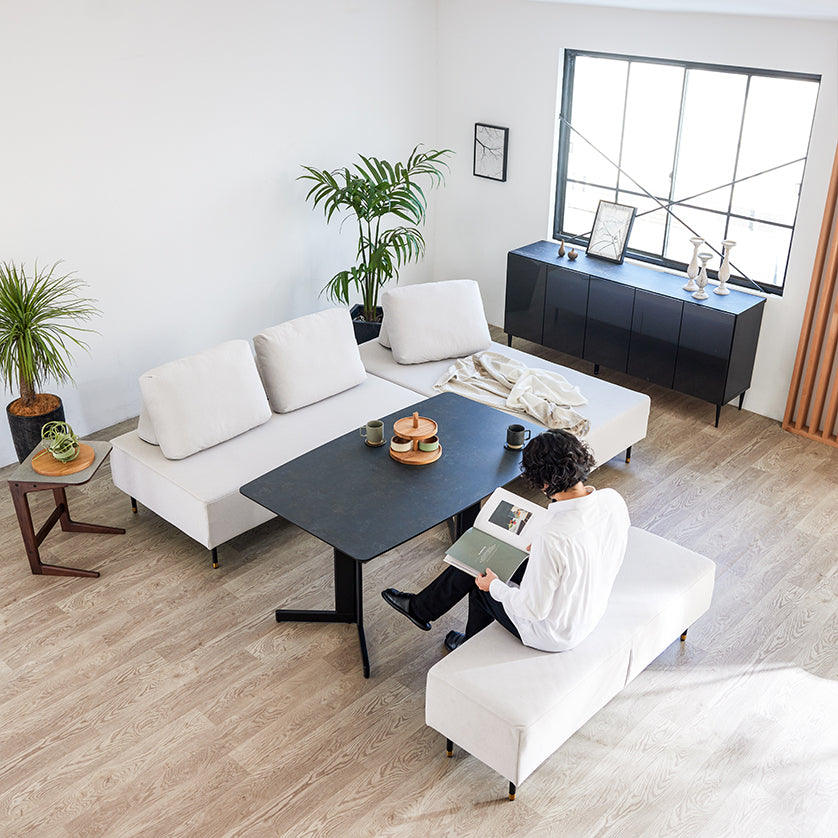 リビングダイニングソファ ペットフレンドリーカバーを使用した