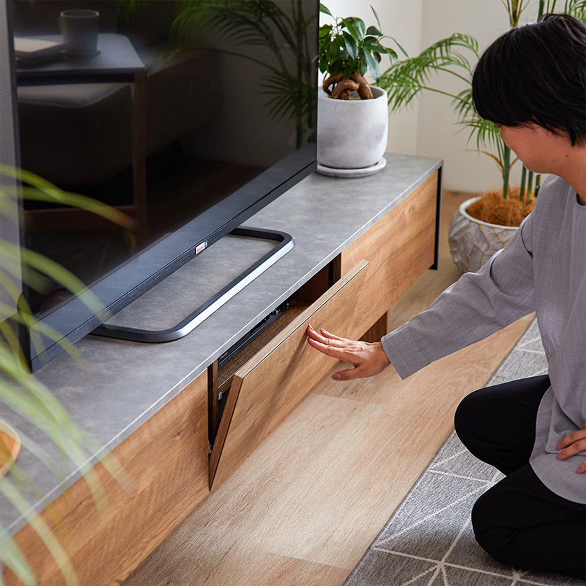 大川家具 モーブル テレビボード TVボード 幅180 扉を閉めたまま 大川家具 モーブル テレビボード TVボード 幅180 扉を閉めたまま